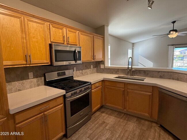 Foto del edificio - 5418 W Jessica Ln