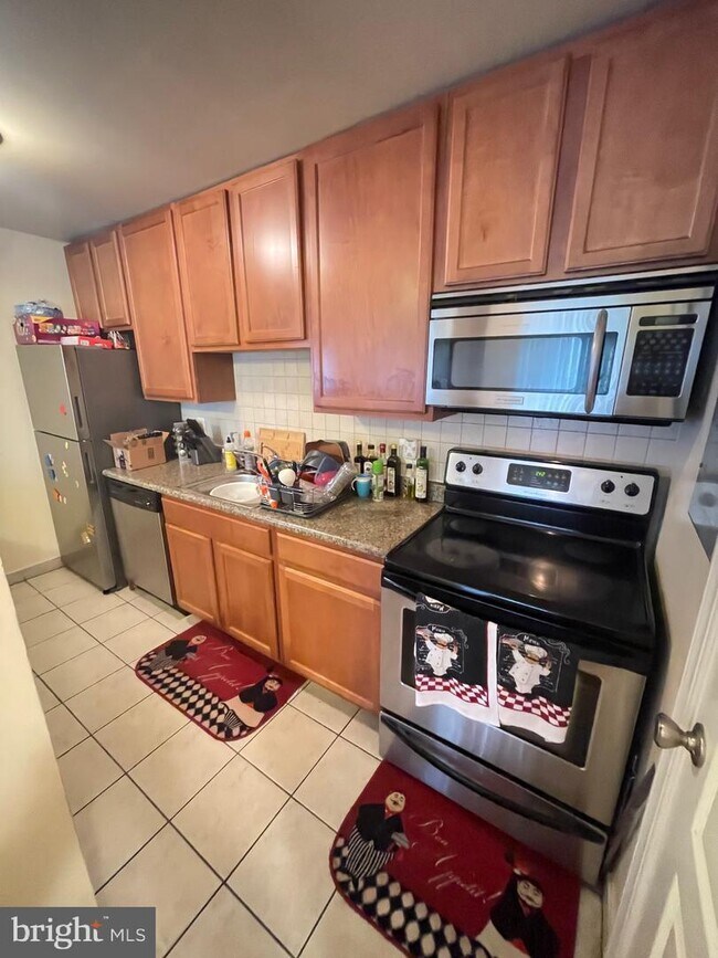 Foto del edificio - 6302 Hil-Mar Dr