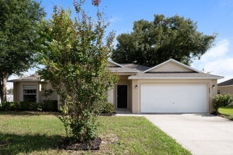Building Photo - 350 Trade Wind Dr