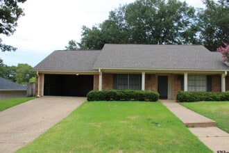 Building Photo - 713 Meadow Creek Dr