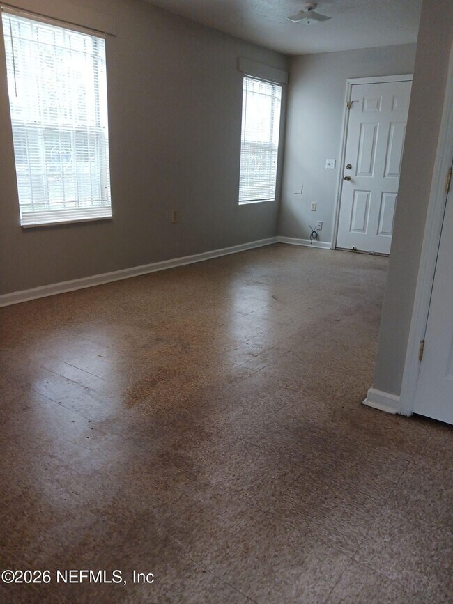 Foto del edificio - 2113 Morehouse Rd