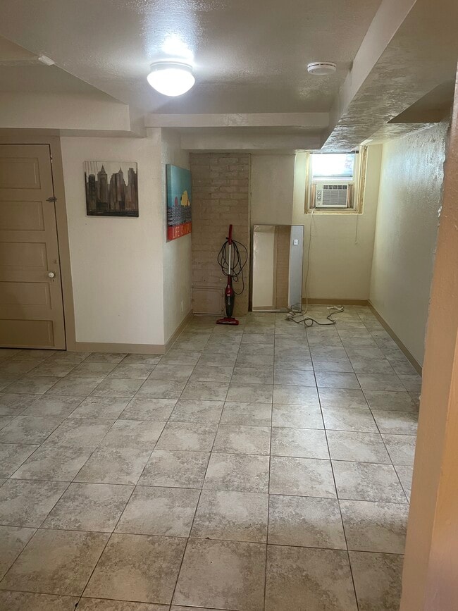 Building Photo - 604 S 1300 E