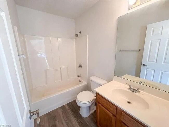 Building Photo - 144 Briarcreek Dr