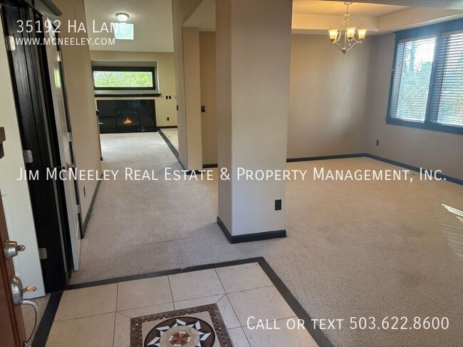 Building Photo - 35192 Ha Ln