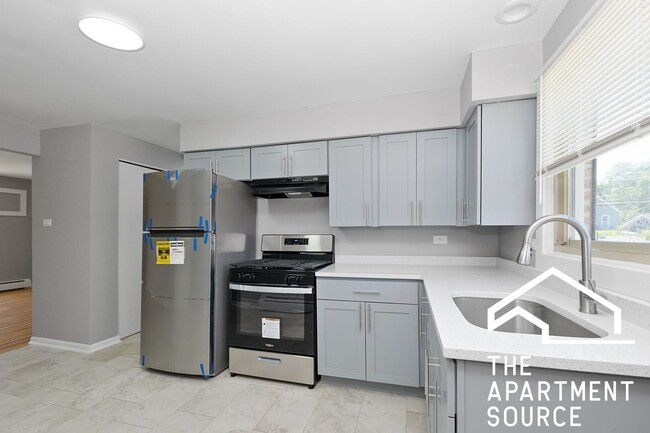 Building Photo - 3737 W 63rd St