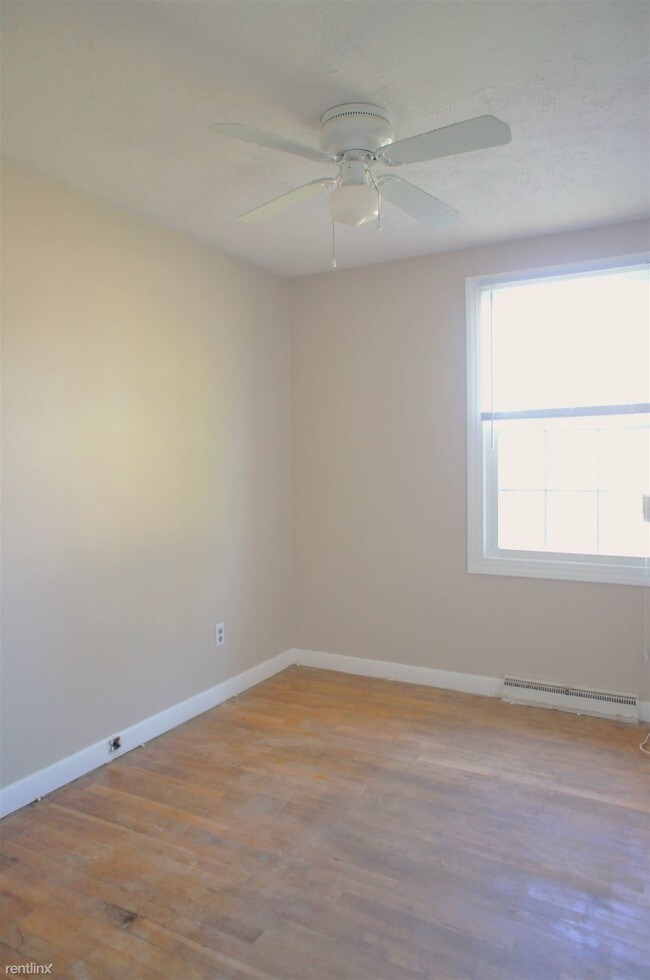 202 E 2nd St, Edenton, NC 27932 House Rental in Edenton, NC