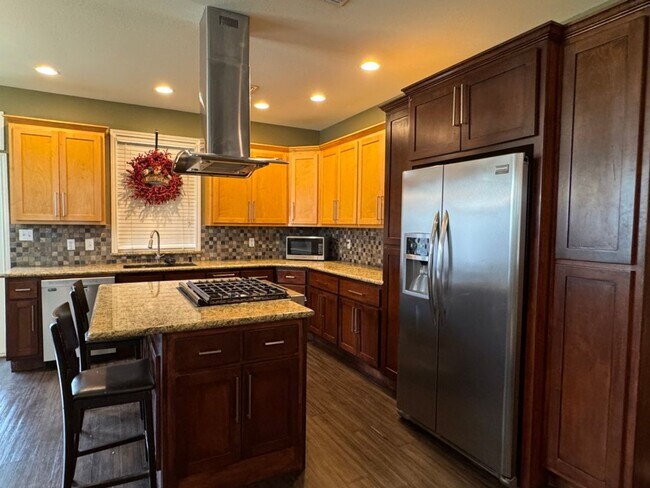 Building Photo - Gorgeous Home in Fleetwood!