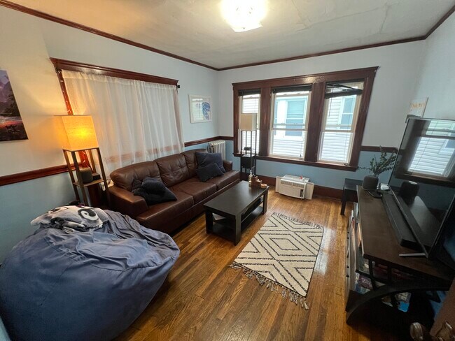 Building Photo - 18 Silvey Pl