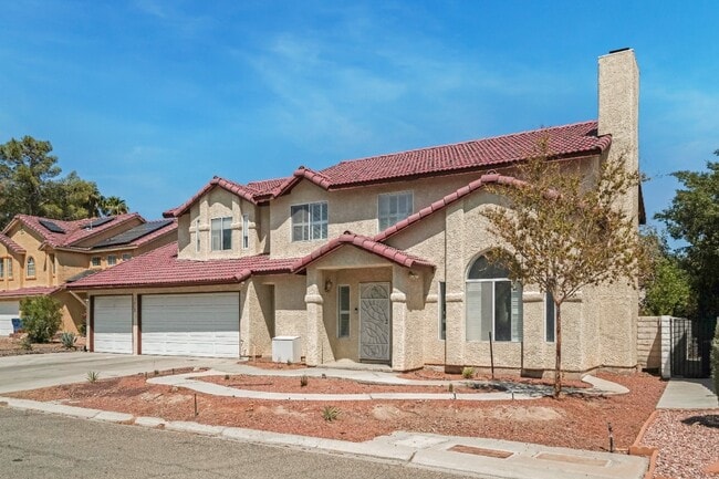 Building Photo - 3052 Carlotta Cir