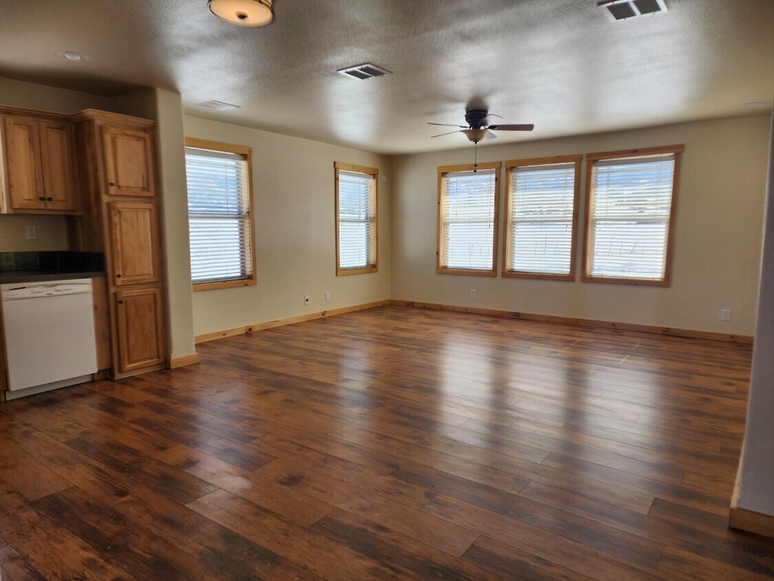 Foto principal - 10253-10248 48 Rd