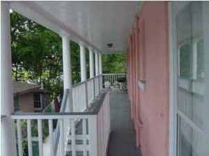 Foto del edificio - 43 Rose Ln