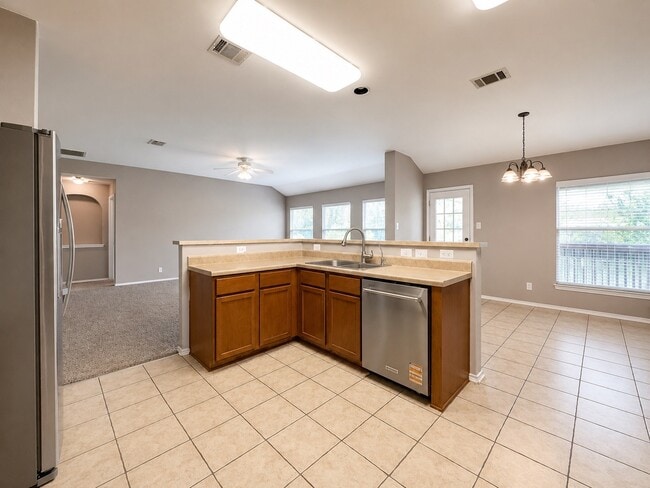 Building Photo - 9430 Anderson Way