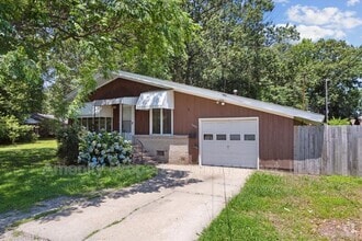 Building Photo - 1405 Todds Ln