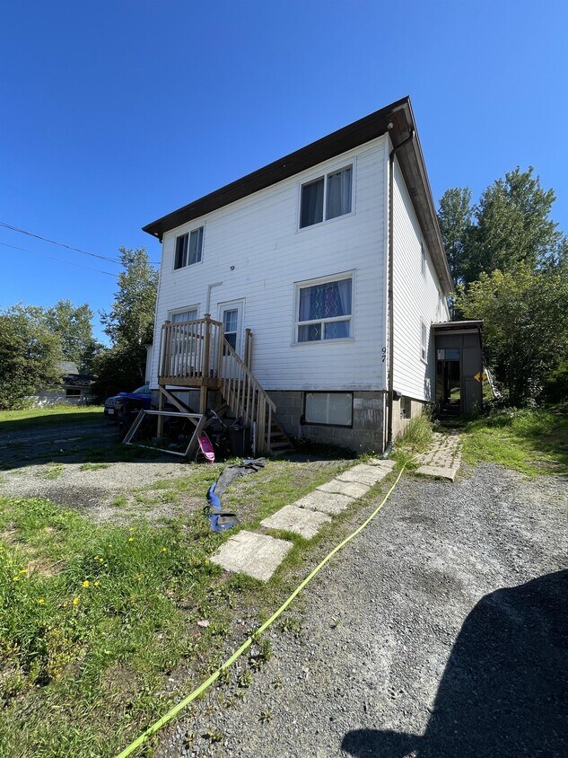 97 Federal St, Kirkland Lake, ON P2N 1G1 Townhouse for Rent in Kirkland Lake, ON