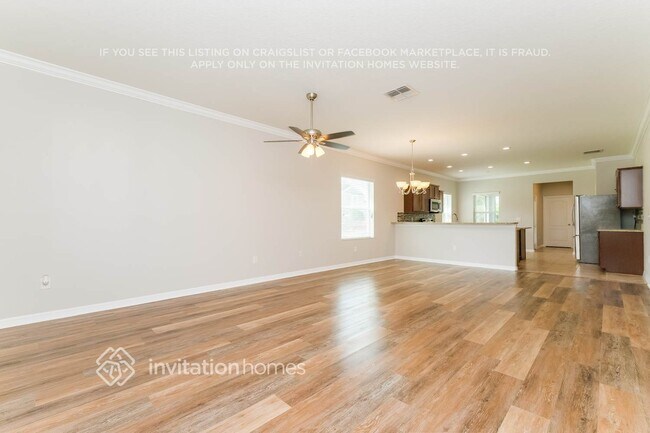 Foto del edificio - 13427 Lake Monroe Pl