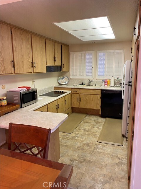 Foto del edificio - 2196 Via Mariposa E