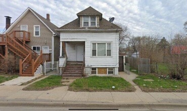 Building Photo - 1742 W 127th St
