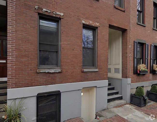 Building Photo - 38 Bradford St