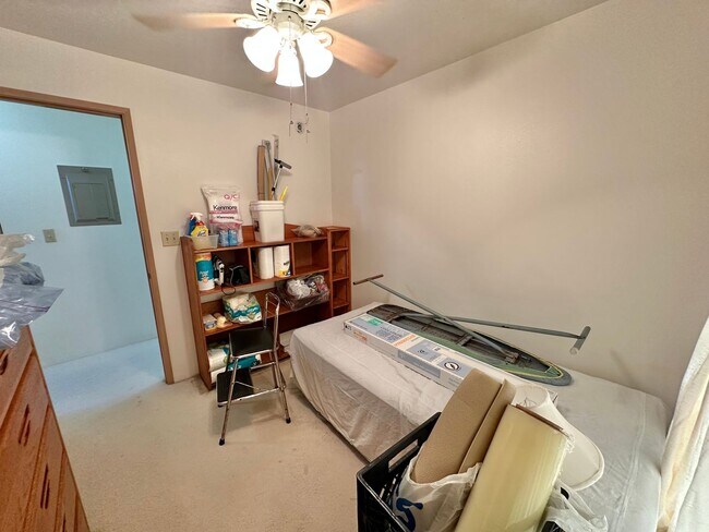 Building Photo - 3 Bedroom / 2 Bath Townhouse in Iao Parkside!