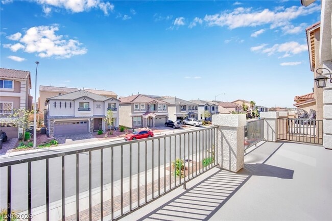 Building Photo - 9770 Hawk Crest St