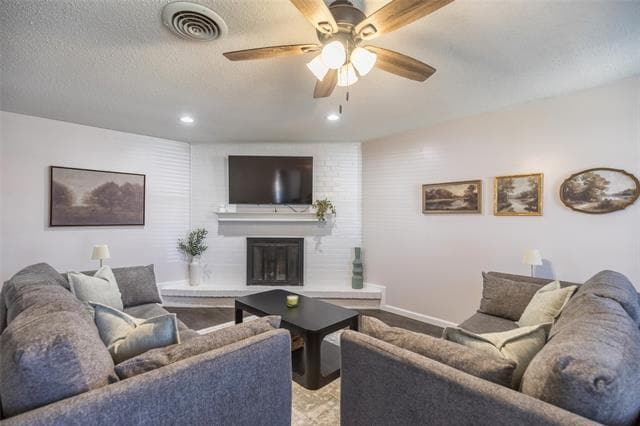 Building Photo - 3333 S 27th St