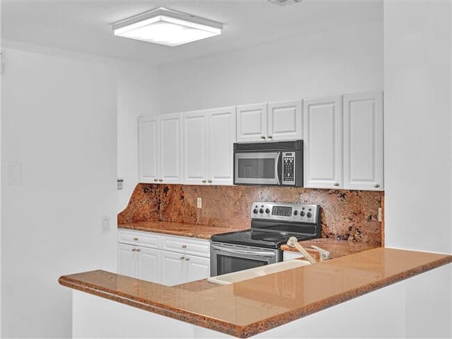 Foto del edificio - 812 SE 4th Ct