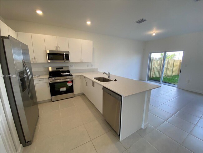 Foto del edificio - 16227 SW 292nd St