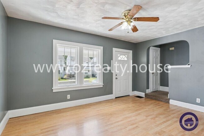 Foto del edificio - 1728 Loxley Rd