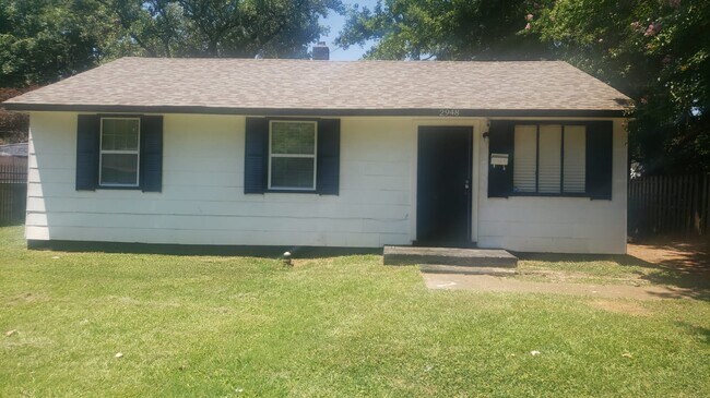 Building Photo - 2948 Brewer Ave