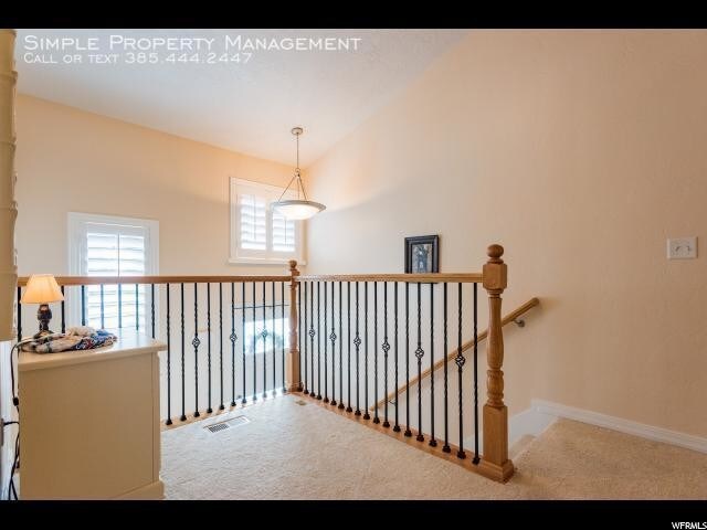 Building Photo - 1151 River View Dr