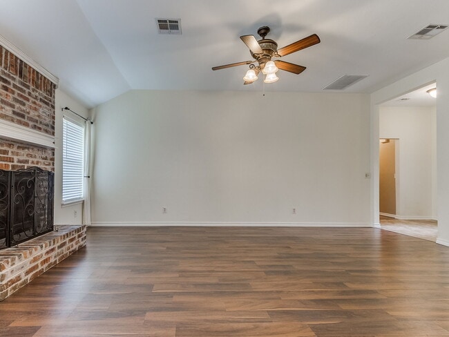 Building Photo - 17320 Sun River Ct