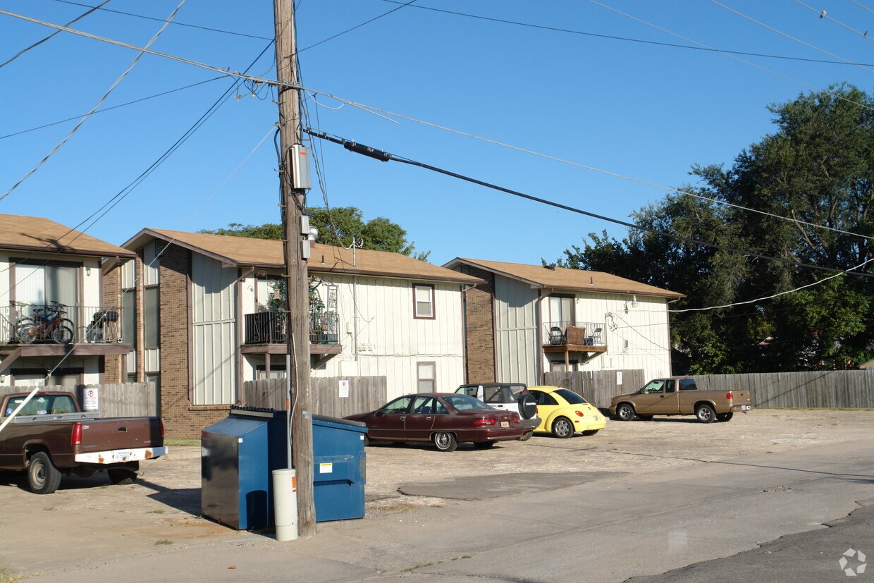 Building Photo - 1944 S Greenwood St