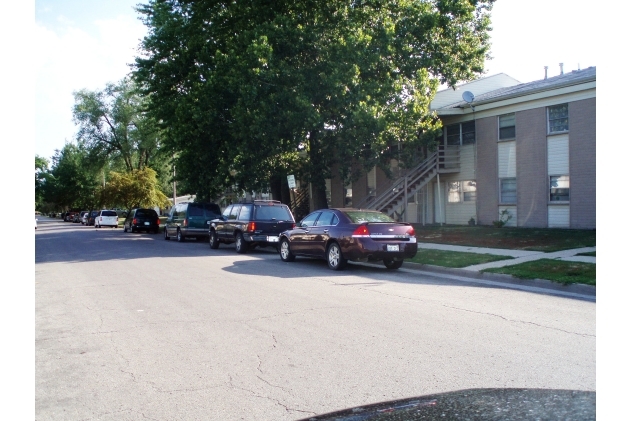 Building Photo - Deer Creek Apartments