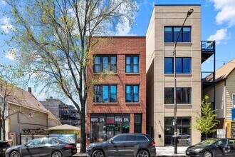 Building Photo - 2242 N Western Ave