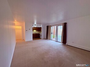 Building Photo - 1125 Waterbury Rd