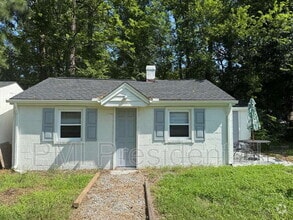 Building Photo - 826 Azalea Ave