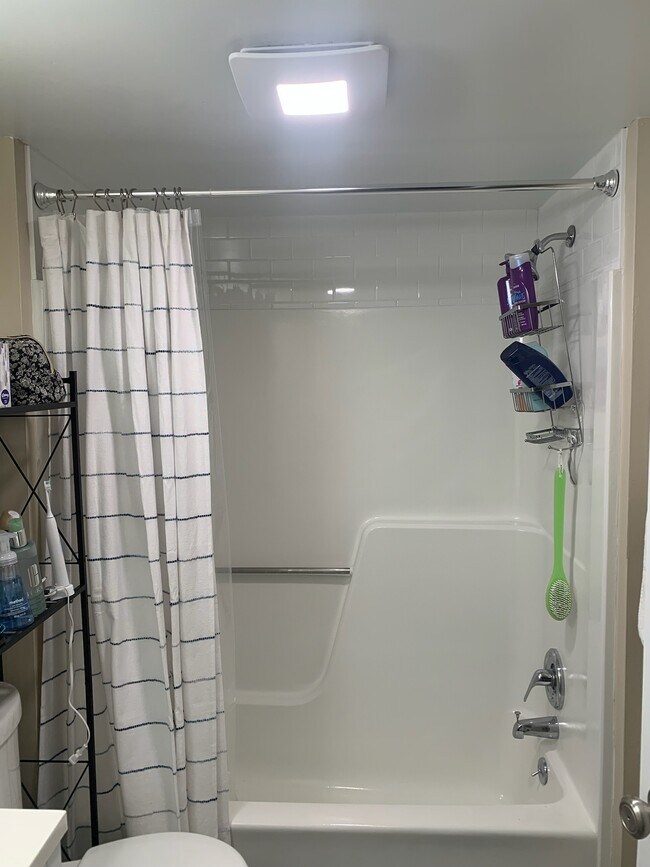 Foto del edificio - 222 W Beaver Ave