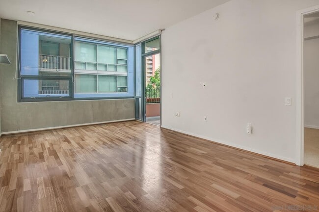 Building Photo - 350 Eleventh Ave