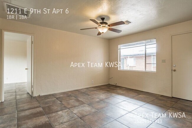 Foto del edificio - 1211 E 9th St