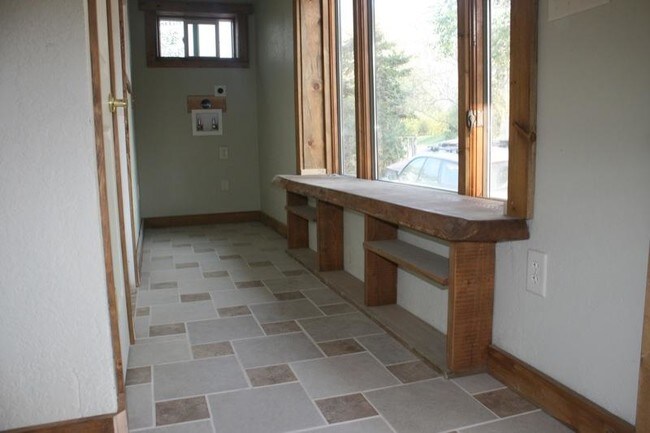 Building Photo - 2500 Hauser