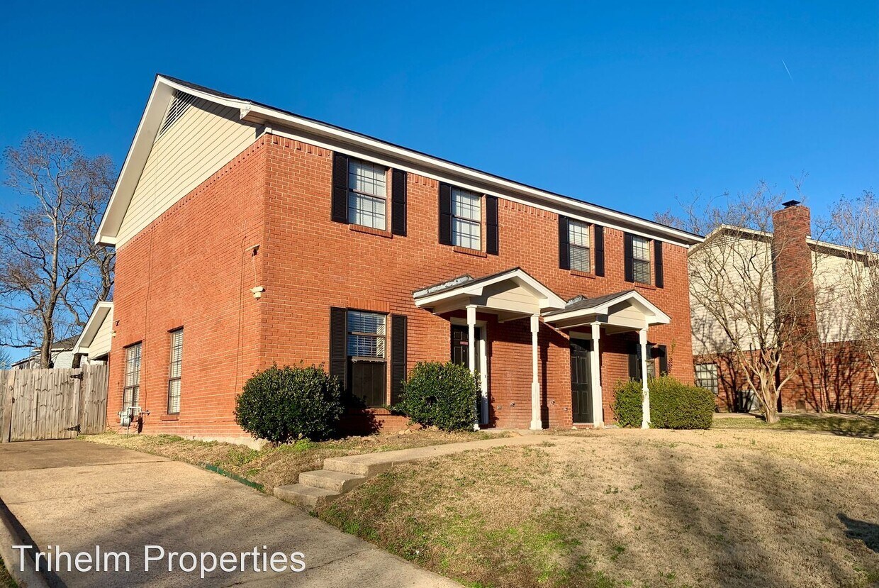 Primary Photo - 920A Glastonbury Cir