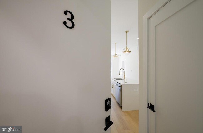 Foto del edificio - 4347 Harrison St NW