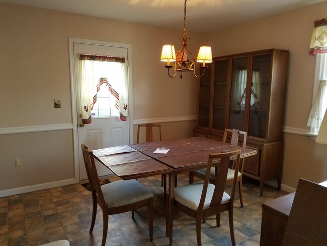 Building Photo - 195 Bethesda Church Rd W