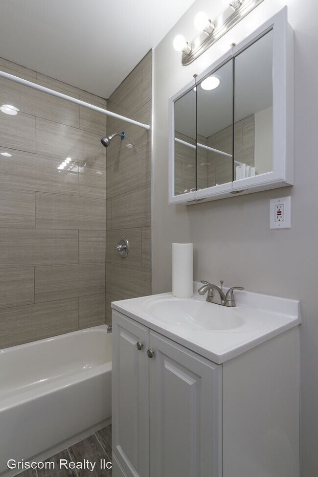 Foto del edificio - 3 br, 1 bath House - 4245 Tackawanna st