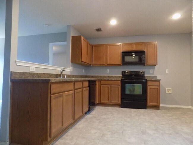 Photo - 16905 Thorntree Ct House