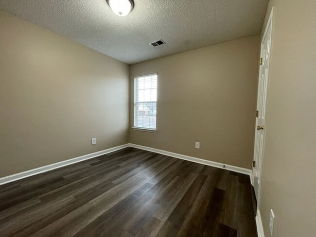 Photo - CORNER LOT! House