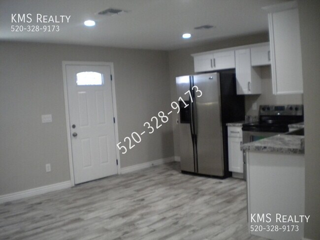 Foto del edificio - 3132 E Glenn St