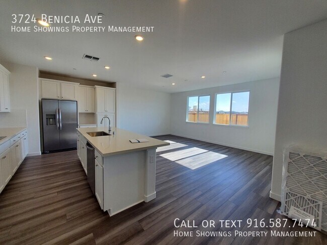 Building Photo - 3724 Benicia Ave