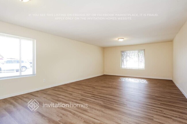 Foto del edificio - 4614 W Sunnyside Ave