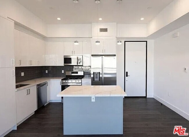 Building Photo - 5254 Denny Ave